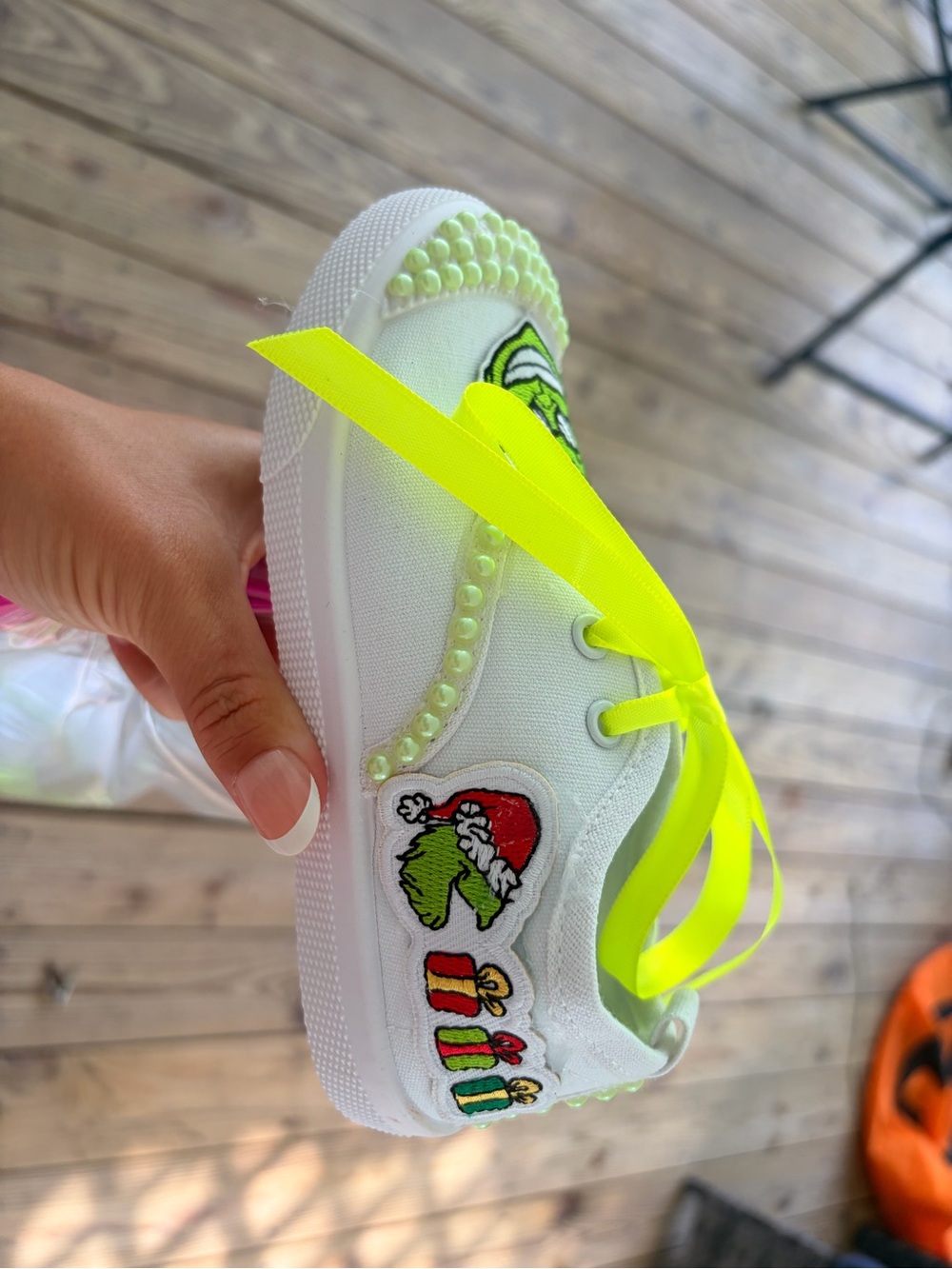 Kids Grinch Christmas Sneakers Pearl Shoes Size 29 New